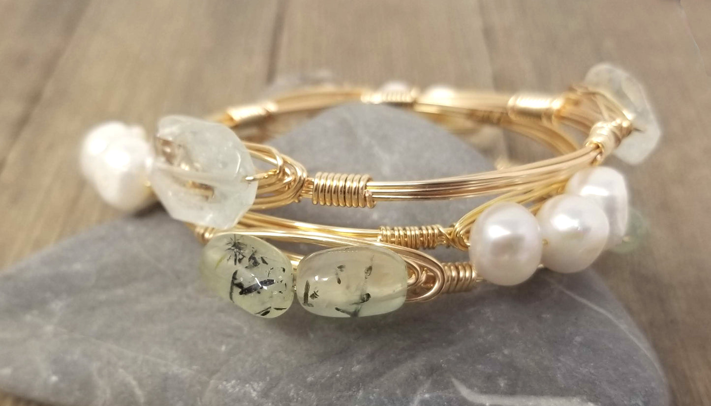 Light green bangle set